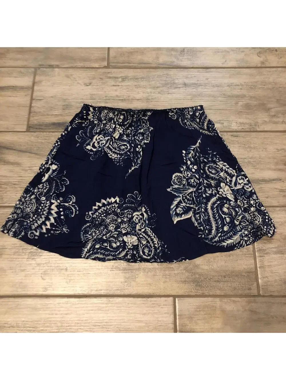 Free People I‎ Like Your Style Navy Blue Paisley Boho Mini Slip Skirt Size Small